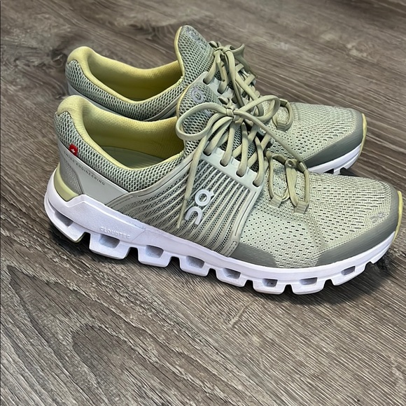 On Running Green and Yellow Athletic Shoes for Performance - Picture 2 of 5